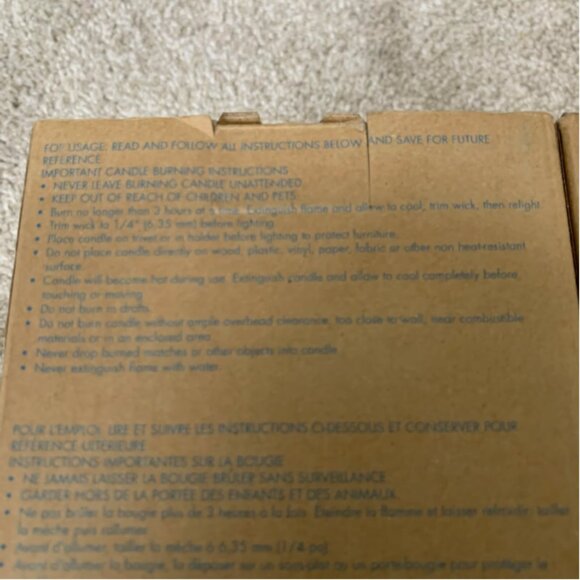 Avon 2006 Wick Candle Holiday Winter Home Fragrance Collection Lot of 2 Candles - Picture 8 of 9